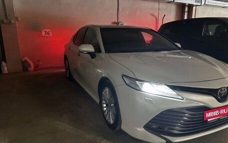 Toyota Camry, 2020 год, 3 200 000 рублей, 6 фотография
