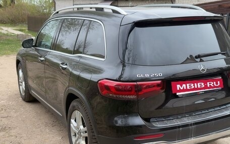 Mercedes-Benz GLB, 2021 год, 3 950 000 рублей, 3 фотография