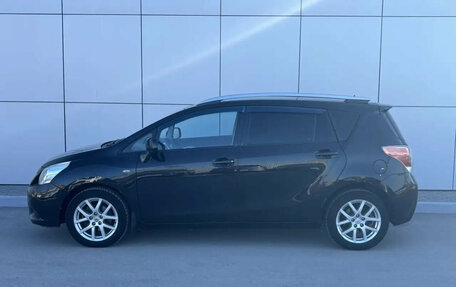 Toyota Verso I, 2011 год, 960 000 рублей, 2 фотография