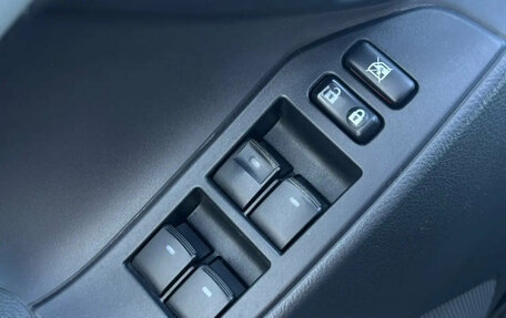 Toyota Verso I, 2011 год, 960 000 рублей, 13 фотография