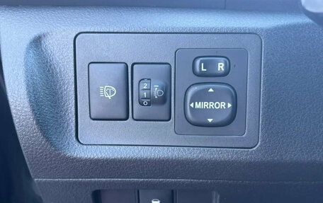 Toyota Verso I, 2011 год, 960 000 рублей, 12 фотография