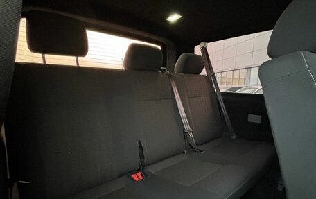 Volkswagen Transporter T5 рестайлинг, 2012 год, 900 000 рублей, 11 фотография