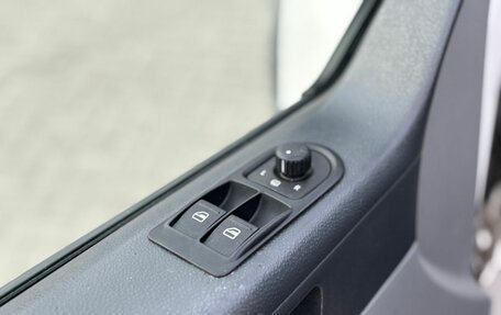 Volkswagen Transporter T5 рестайлинг, 2012 год, 900 000 рублей, 13 фотография