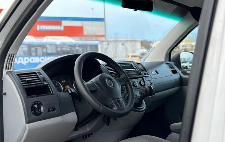 Volkswagen Transporter T5 рестайлинг, 2012 год, 900 000 рублей, 15 фотография