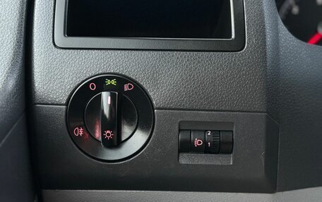 Volkswagen Transporter T5 рестайлинг, 2012 год, 900 000 рублей, 18 фотография