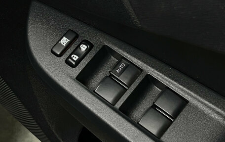 Toyota Ractis II, 2011 год, 997 000 рублей, 12 фотография