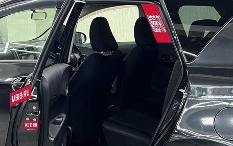 Toyota Ractis II, 2011 год, 997 000 рублей, 18 фотография