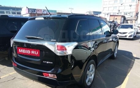 Mitsubishi Outlander III рестайлинг 3, 2012 год, 1 590 000 рублей, 6 фотография