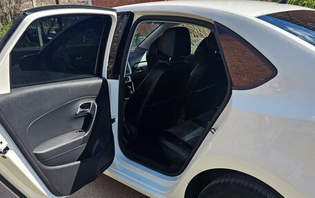 Volkswagen Polo VI (EU Market), 2013 год, 720 000 рублей, 22 фотография