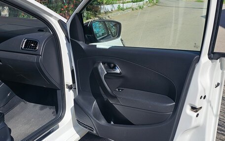 Volkswagen Polo VI (EU Market), 2013 год, 720 000 рублей, 28 фотография