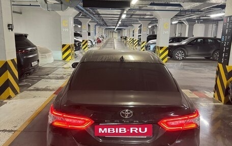 Toyota Camry, 2021 год, 2 550 000 рублей, 4 фотография