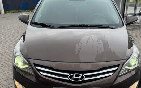 Hyundai Solaris II рестайлинг, 2014 год, 1 050 000 рублей, 3 фотография