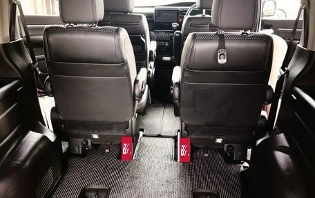 Honda Stepwgn IV, 2016 год, 1 820 000 рублей, 15 фотография