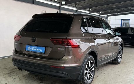 Volkswagen Tiguan II, 2019 год, 2 799 000 рублей, 5 фотография