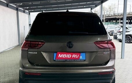 Volkswagen Tiguan II, 2019 год, 2 799 000 рублей, 4 фотография