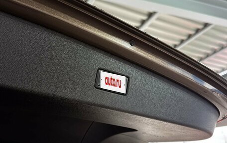 Volkswagen Tiguan II, 2019 год, 2 799 000 рублей, 23 фотография