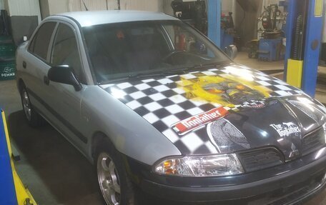 Mitsubishi Carisma I, 2003 год, 595 000 рублей, 1 фотография