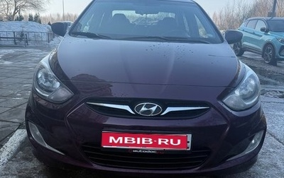 Hyundai Solaris II рестайлинг, 2012 год, 730 000 рублей, 1 фотография