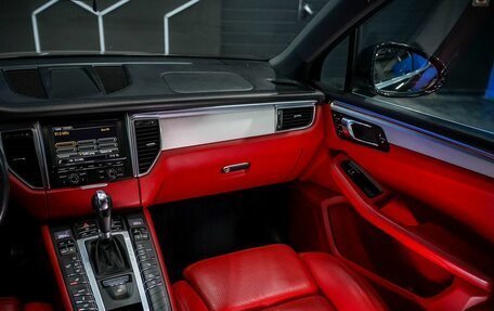 Porsche Macan I рестайлинг, 2014 год, 2 400 000 рублей, 26 фотография