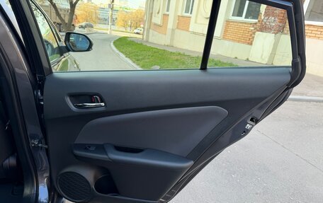 Toyota Prius IV XW50, 2019 год, 2 250 000 рублей, 17 фотография