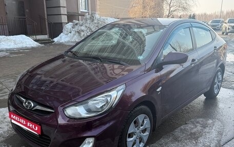 Hyundai Solaris II рестайлинг, 2012 год, 730 000 рублей, 11 фотография