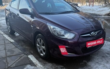 Hyundai Solaris II рестайлинг, 2012 год, 730 000 рублей, 3 фотография