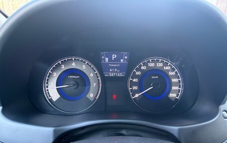 Hyundai Solaris II рестайлинг, 2012 год, 730 000 рублей, 29 фотография