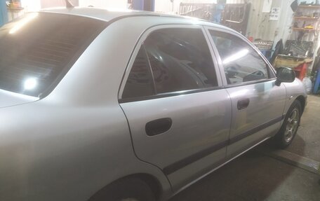 Mitsubishi Carisma I, 2003 год, 595 000 рублей, 2 фотография