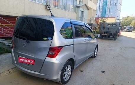 Honda Freed I, 2011 год, 900 000 рублей, 6 фотография