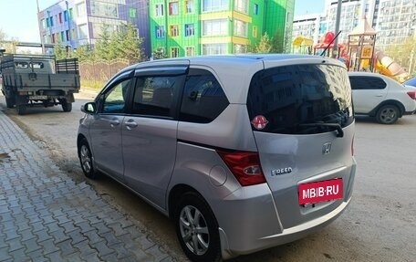 Honda Freed I, 2011 год, 900 000 рублей, 5 фотография