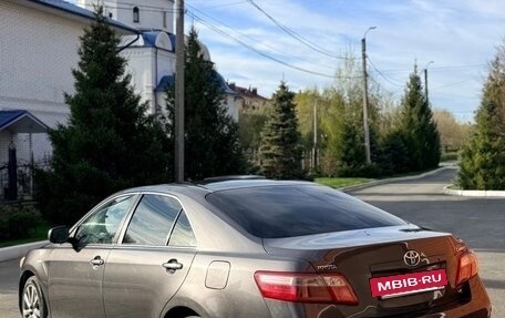 Toyota Camry, 2007 год, 900 000 рублей, 2 фотография