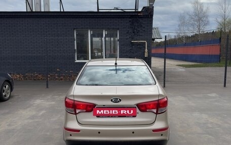 KIA Rio III рестайлинг, 2015 год, 1 100 000 рублей, 4 фотография