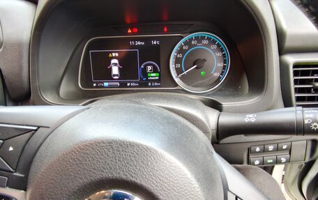 Nissan Leaf II, 2018 год, 1 530 000 рублей, 8 фотография