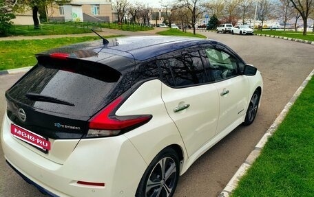 Nissan Leaf II, 2018 год, 1 530 000 рублей, 4 фотография