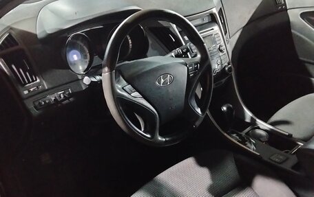 Hyundai Sonata VI, 2012 год, 890 000 рублей, 15 фотография