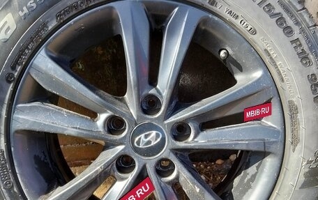 Hyundai Sonata VI, 2012 год, 890 000 рублей, 2 фотография