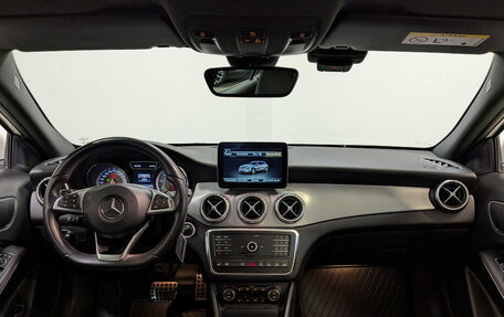 Mercedes-Benz GLA, 2016 год, 2 590 000 рублей, 14 фотография