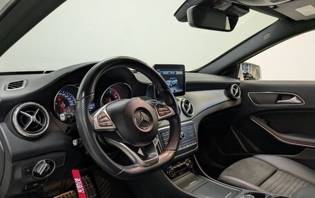 Mercedes-Benz GLA, 2016 год, 2 590 000 рублей, 16 фотография