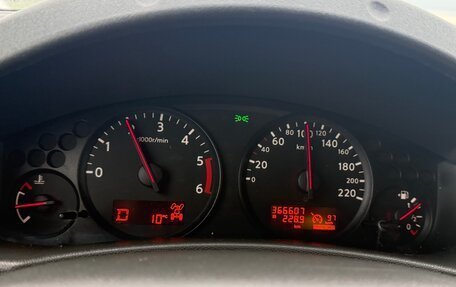 Nissan Navara (Frontier), 2011 год, 1 550 000 рублей, 9 фотография