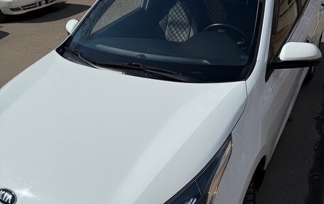 KIA Rio IV, 2020 год, 1 760 000 рублей, 9 фотография