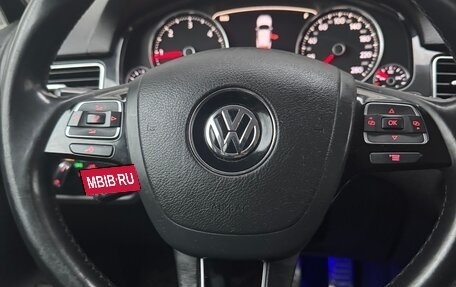 Volkswagen Touareg III, 2011 год, 1 890 000 рублей, 3 фотография