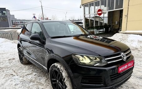 Volkswagen Touareg III, 2011 год, 1 890 000 рублей, 4 фотография