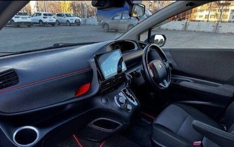 Toyota Sienta II, 2019 год, 1 350 000 рублей, 12 фотография