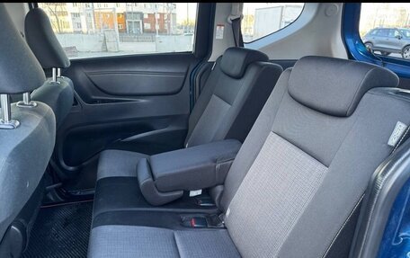Toyota Sienta II, 2019 год, 1 350 000 рублей, 14 фотография