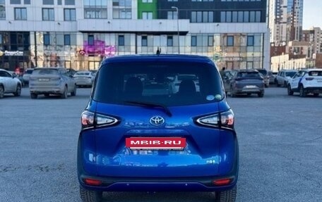Toyota Sienta II, 2019 год, 1 350 000 рублей, 5 фотография