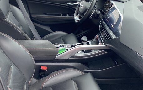 Geely Tugella FY11, 2024 год, 3 050 000 рублей, 5 фотография