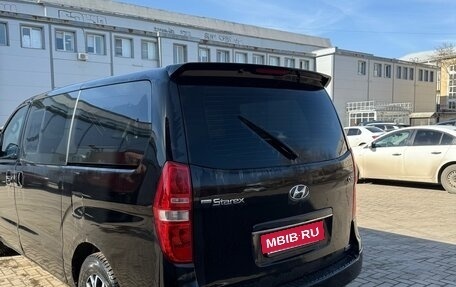 Hyundai Grand Starex Grand Starex I рестайлинг 2, 2010 год, 830 000 рублей, 5 фотография