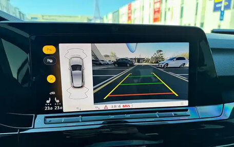 Volkswagen Golf VIII, 2024 год, 1 790 000 рублей, 10 фотография