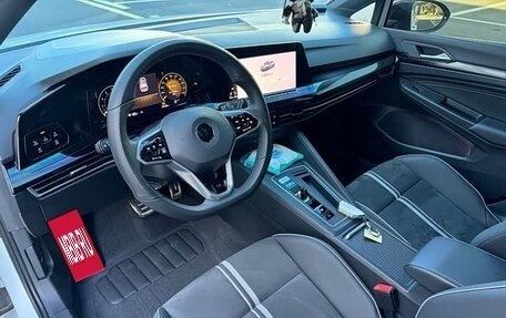 Volkswagen Golf VIII, 2024 год, 1 790 000 рублей, 7 фотография