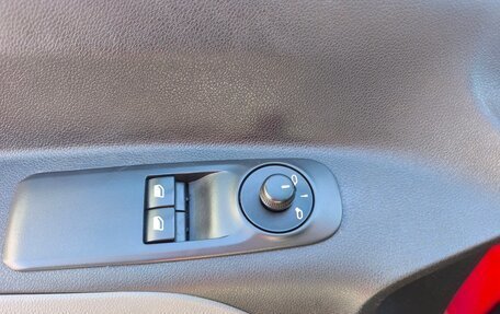 Peugeot Rifter I, 2019 год, 1 900 000 рублей, 25 фотография